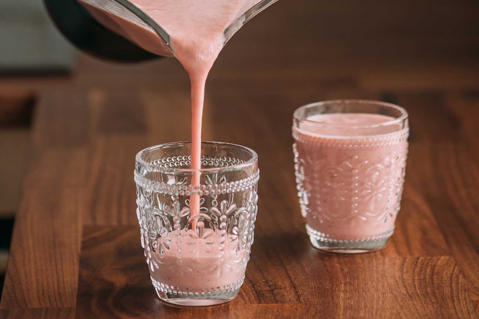 Smooth-Move Strawberry Banana Smoothie